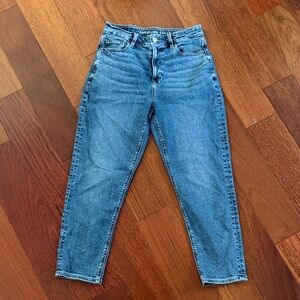 American Eagle Outfitters Stretch Mom Jean ‘Short’